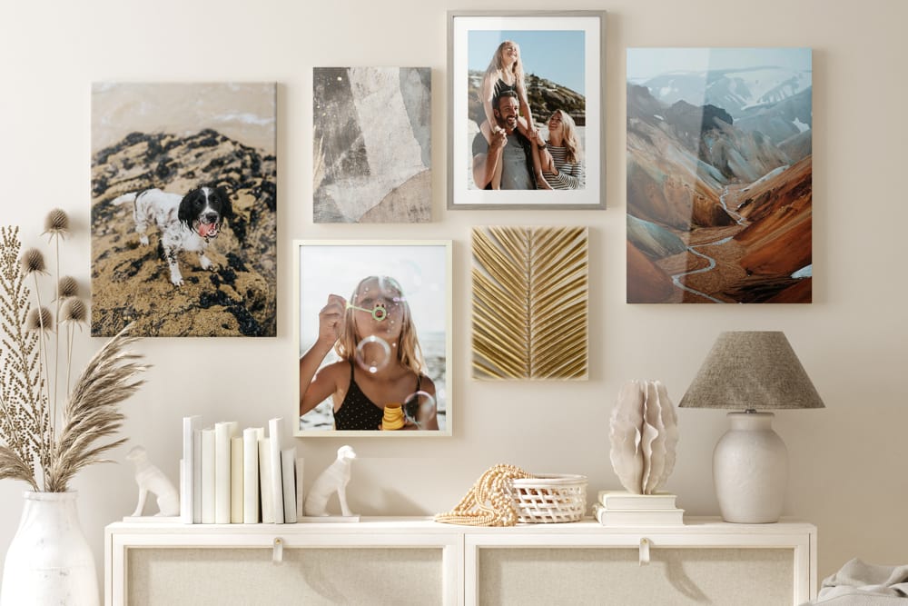 Beautiful bedroom wall art for relaxation