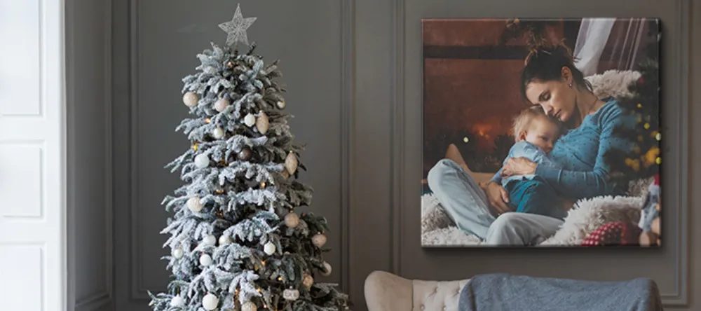 Christmas canvas print. Canvas print with mother hugging her child.