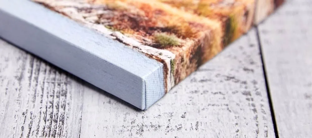 How to make canvas prints. Edge of canvas print.
