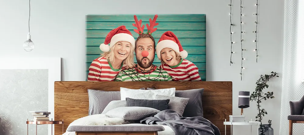 Christmas 2024: 4 Reasons to Choose Christmas Wall Art. Family photo Christmas Canvas Print.