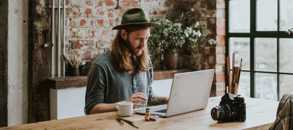 where can i buy the best canvas hipster man laptop