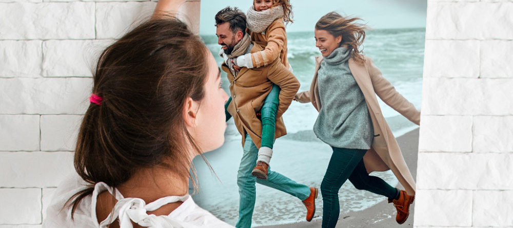 Poster aufhängen - Close-Up